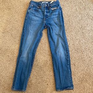 levi wedgie straight jeans